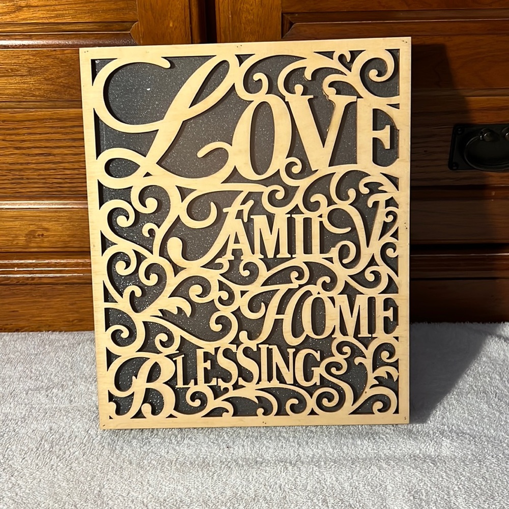 NWT Gantz Light Up Wooden Laser Cut Decor Love Family Home Blessings Wall Art